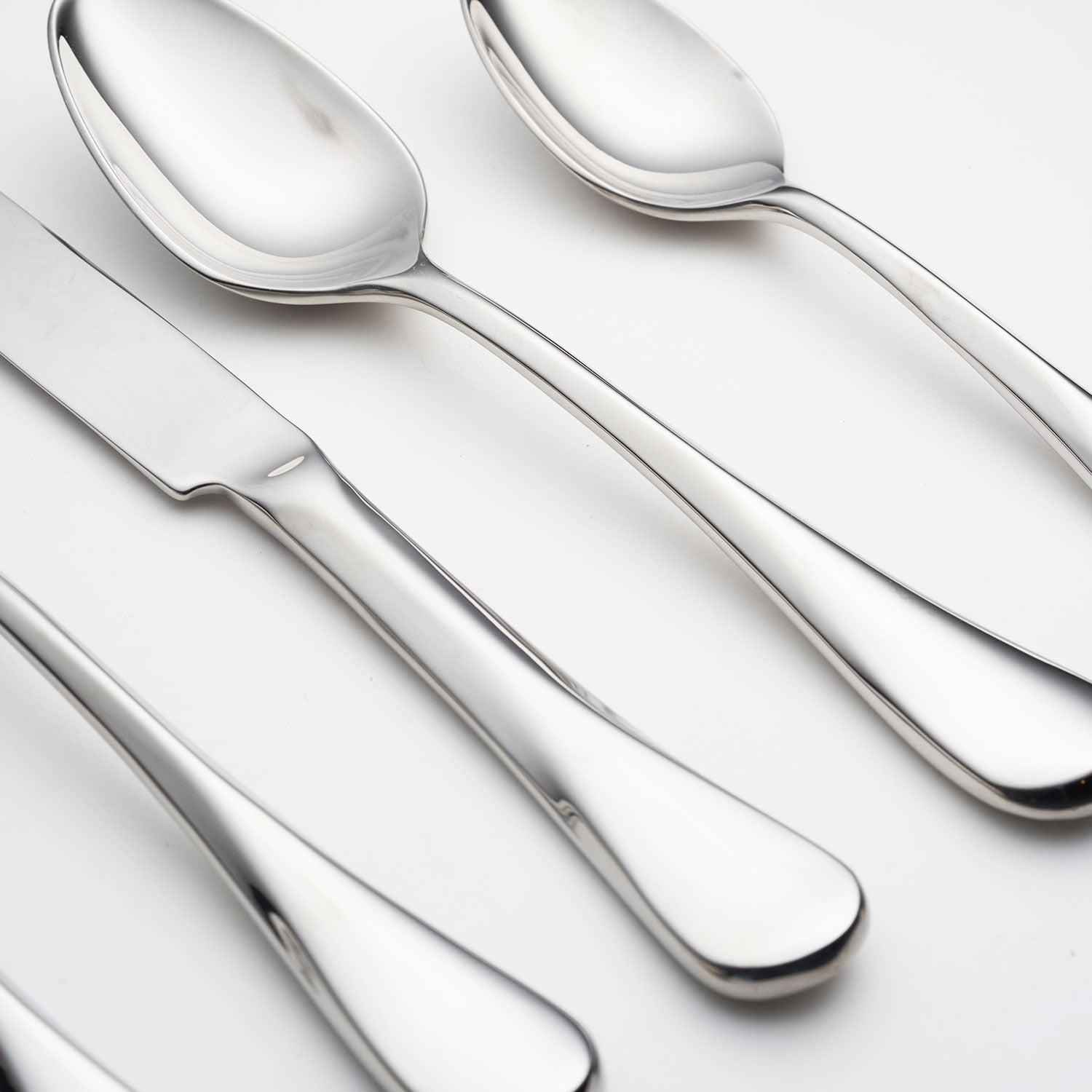 Eloquence Mirror 20 Piece Flatware Set - Image 4