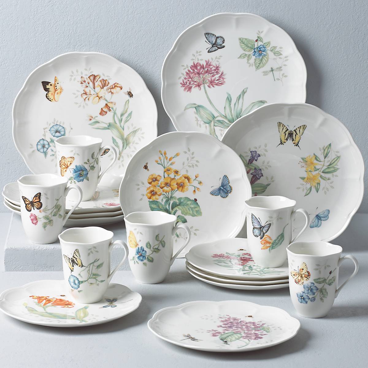 Butterfly Meadow 18-Piece Dinnerware Set - Image 8