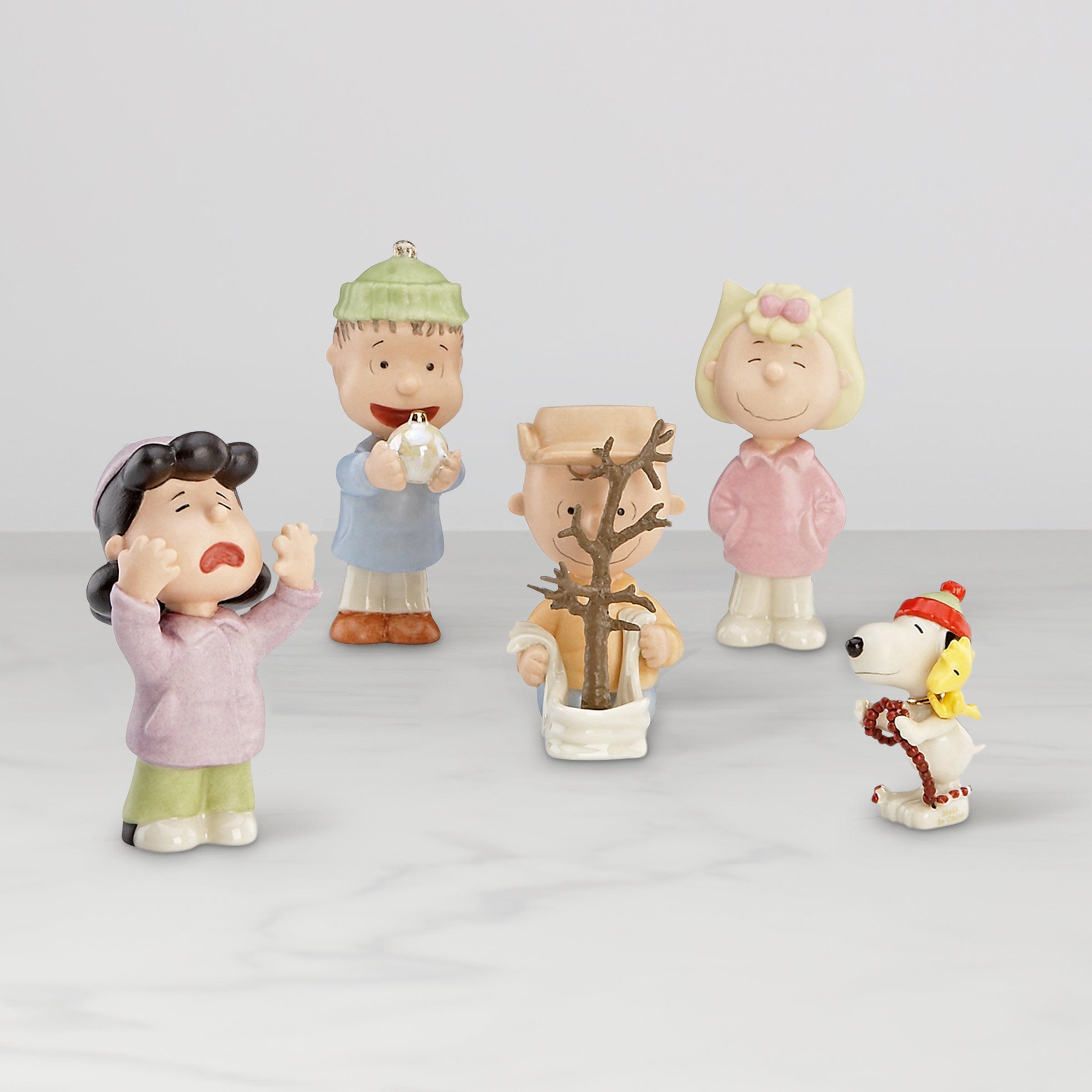 Peanuts 5-Piece A Charlie Brown Christmas Figurine Set - Image 2