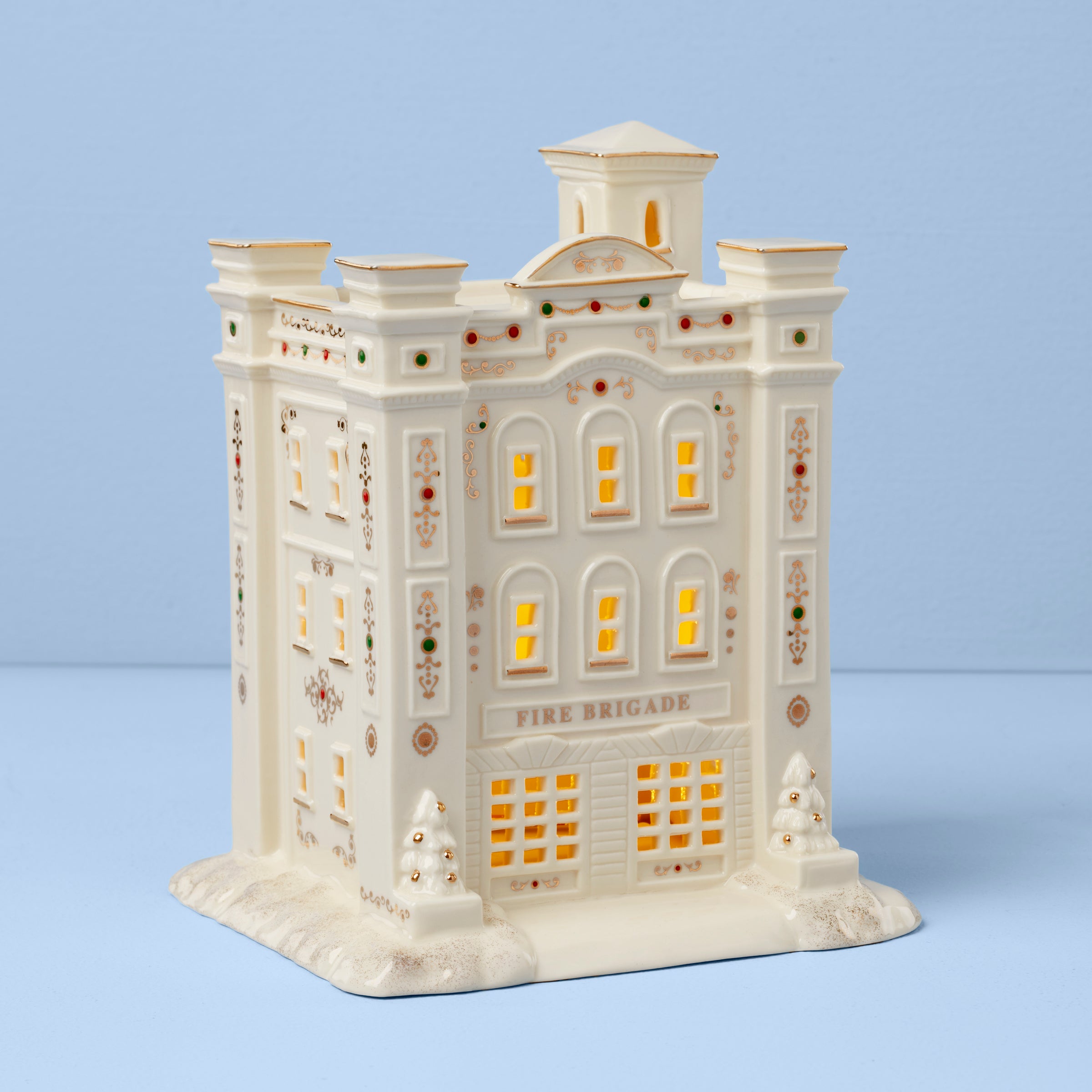 Mistletoe Park Lit Fire House