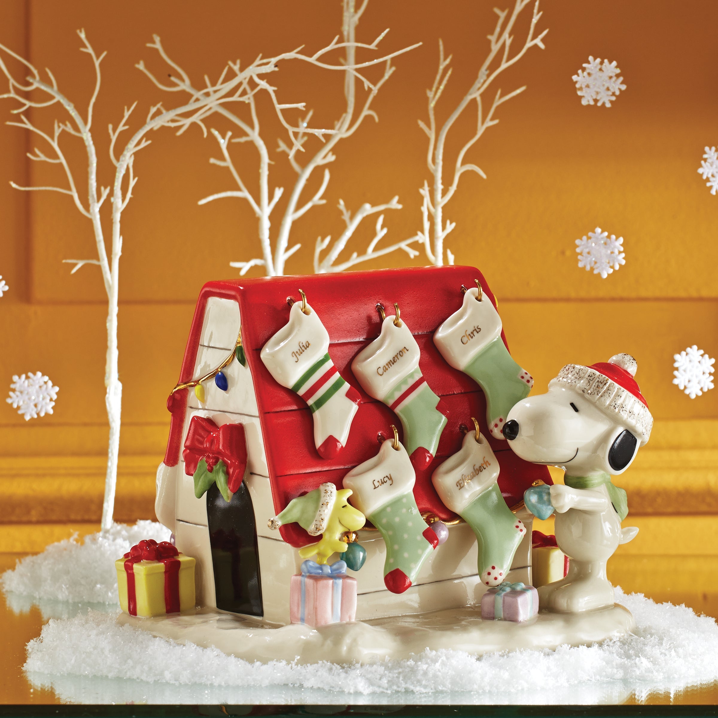 Snoopy's Christmas Décor for You Figurine - Image 5