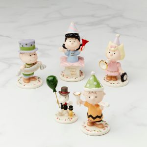 Peanuts 5-Piece New Year Figurine Set