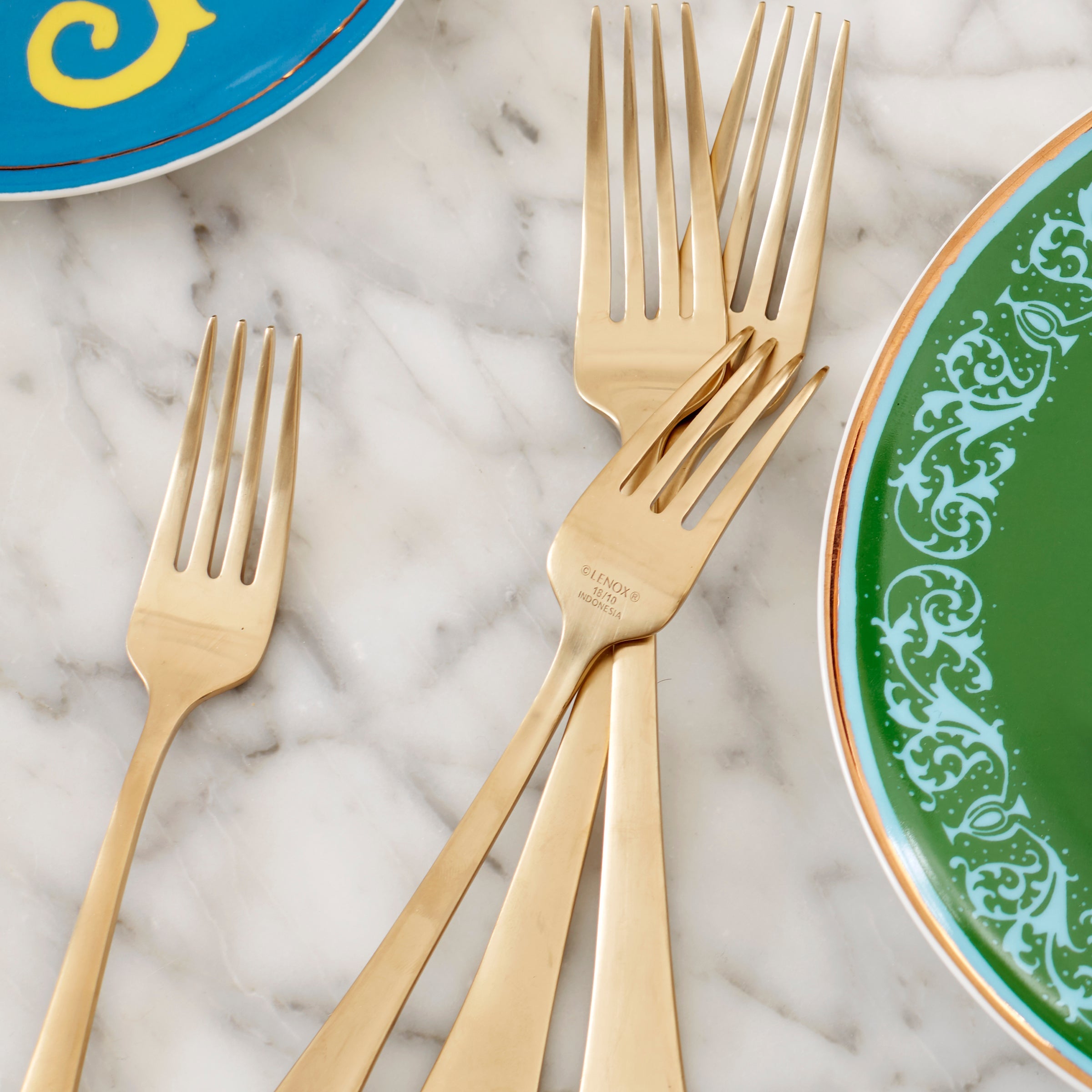 Portola Gold Satin 20 Piece Flatware Set - Image 15