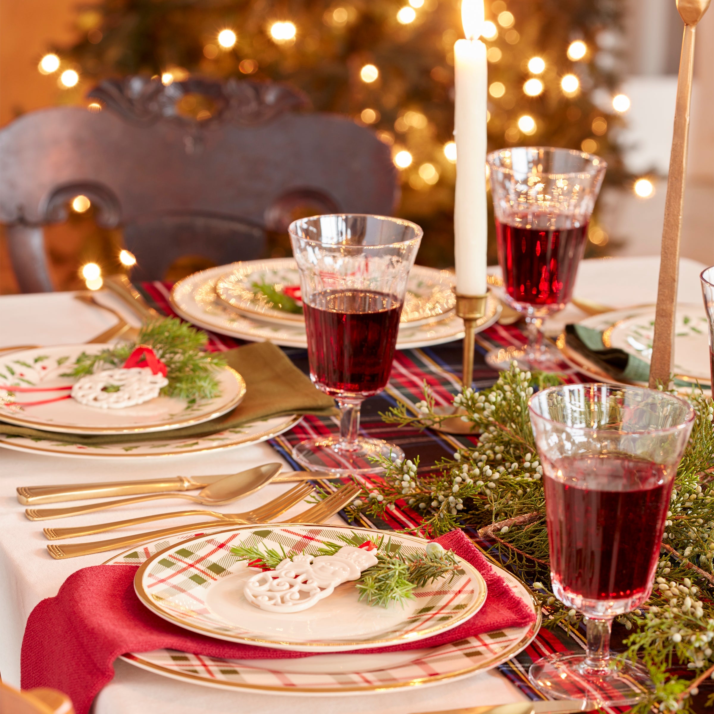 Holiday Plaid 12-Piece Dinnerware Set - Image 4