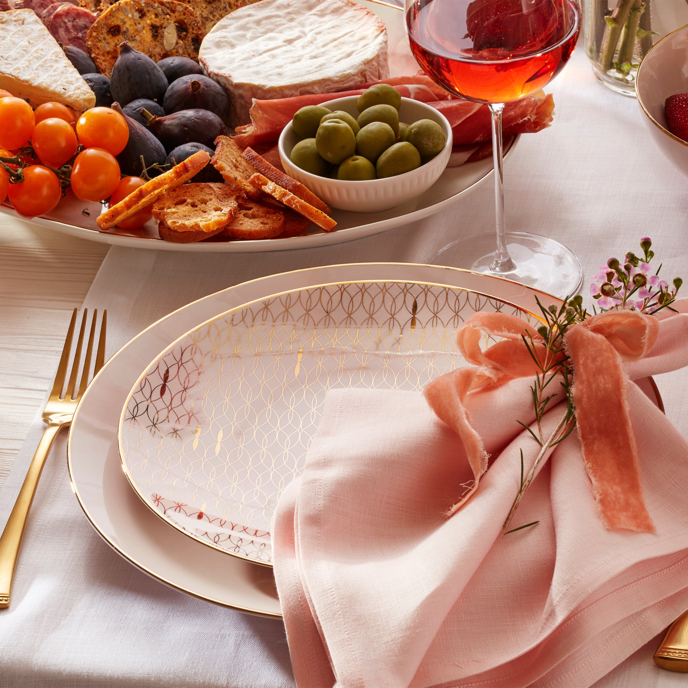 Trianna Blush 4-Piece Place Setting - Image 7