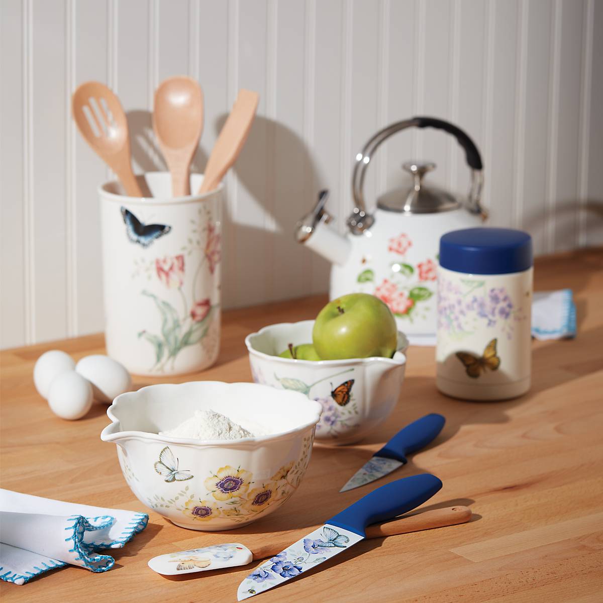 Butterfly Meadow Large Container - Image 2