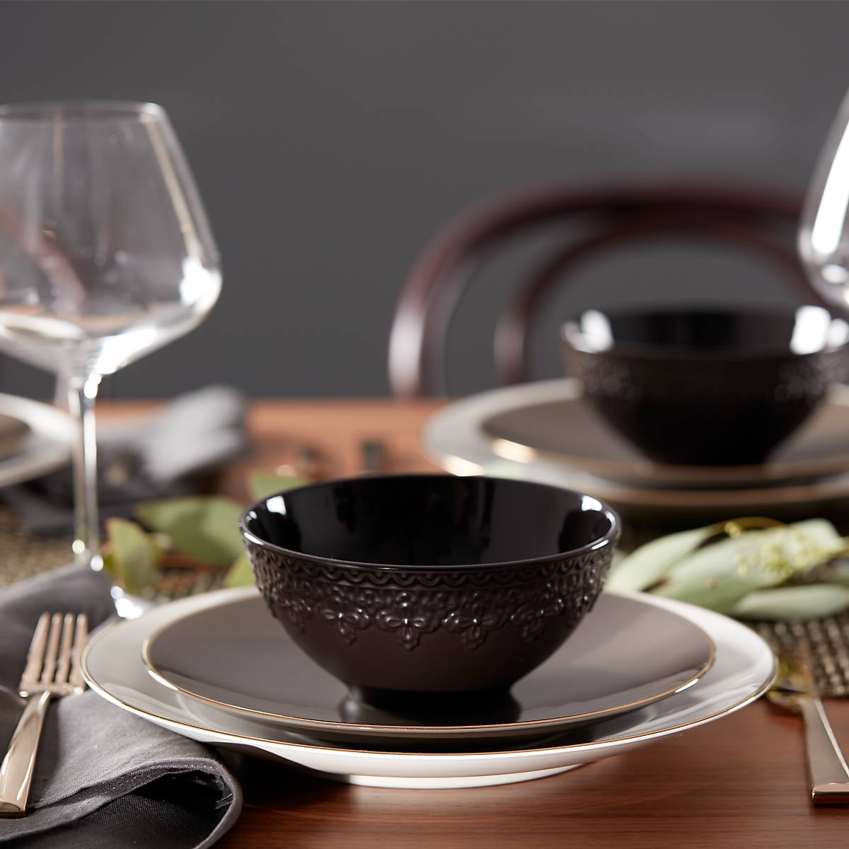 Chelse Muse Fleur Black All-Purpose Bowls - Set of 4 - Image 3