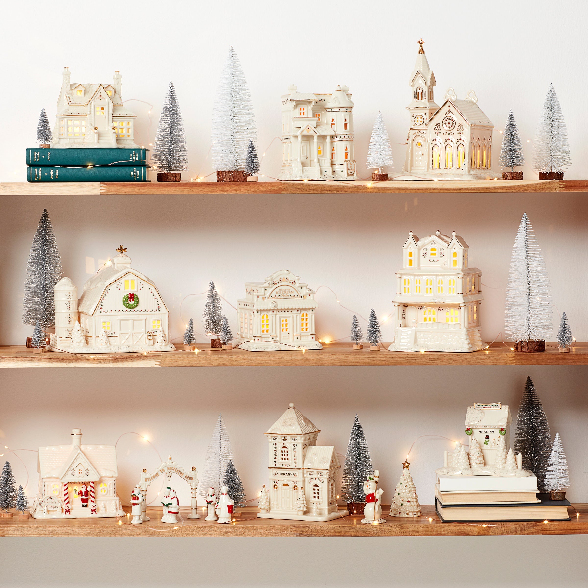 Mistletoe Park Lit Farmhouse Figurine - Image 3