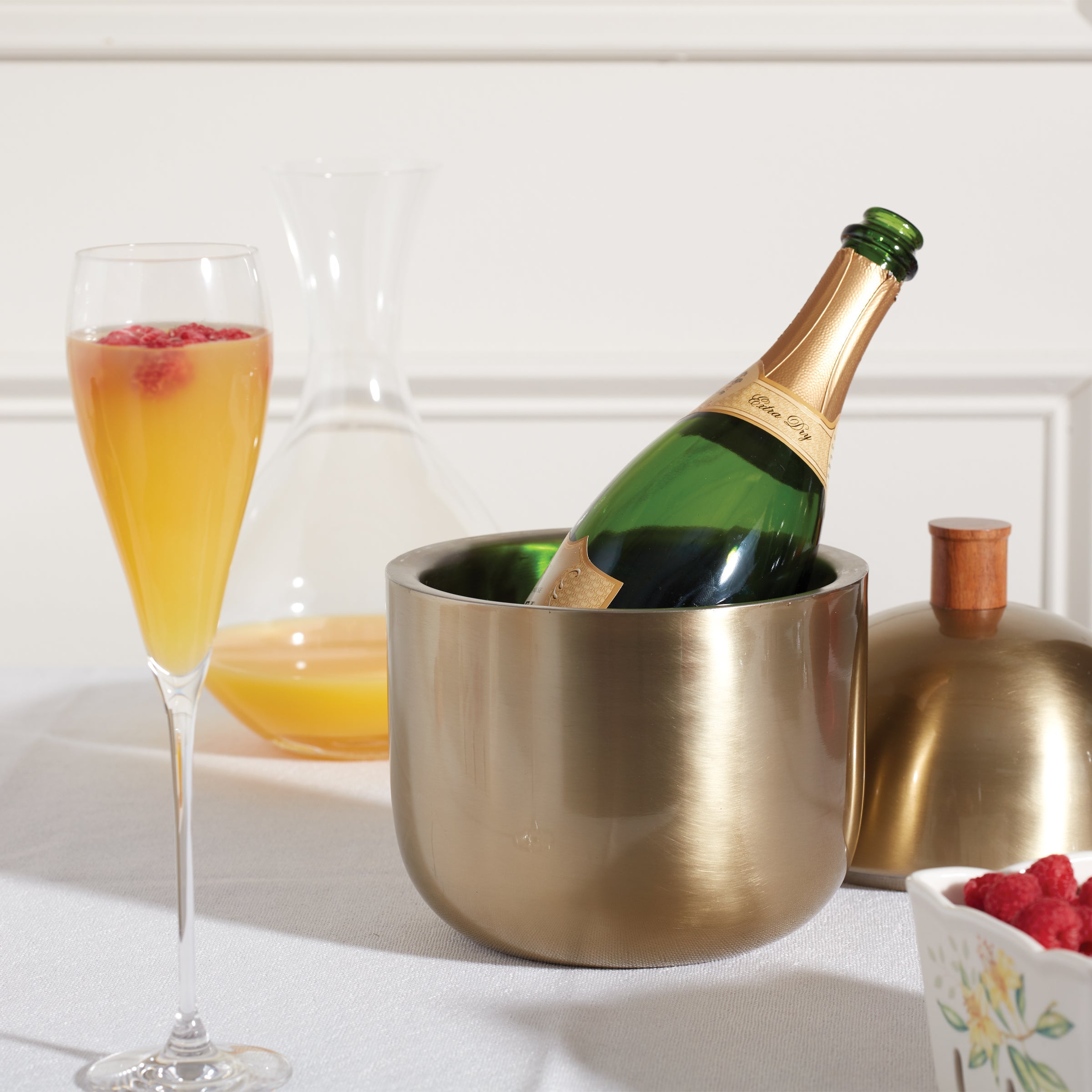 Cocktail Party Brushed Gold Bar Tool Set - Image 5