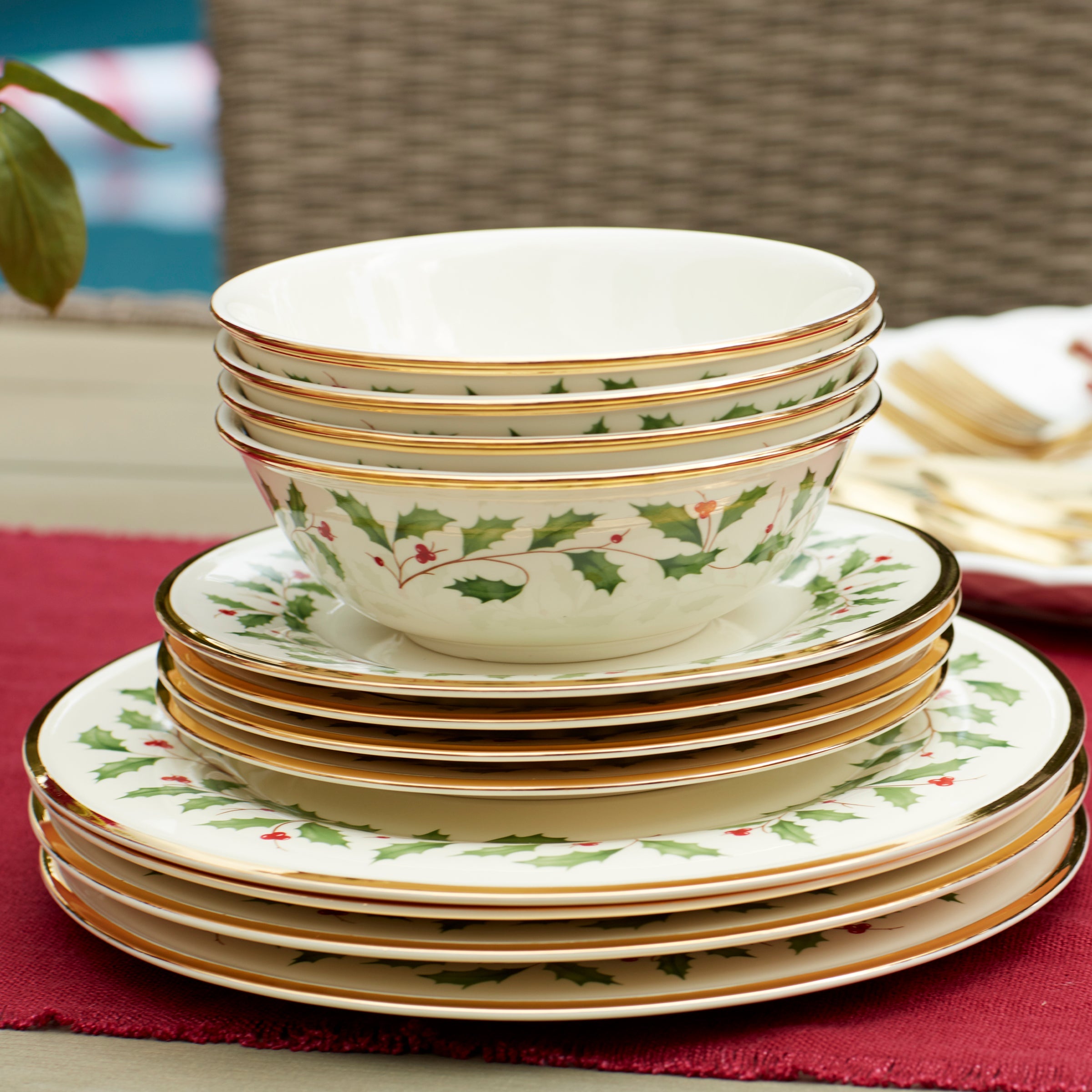 Holiday 12-Piece Plate & Bowl Set - Image 14