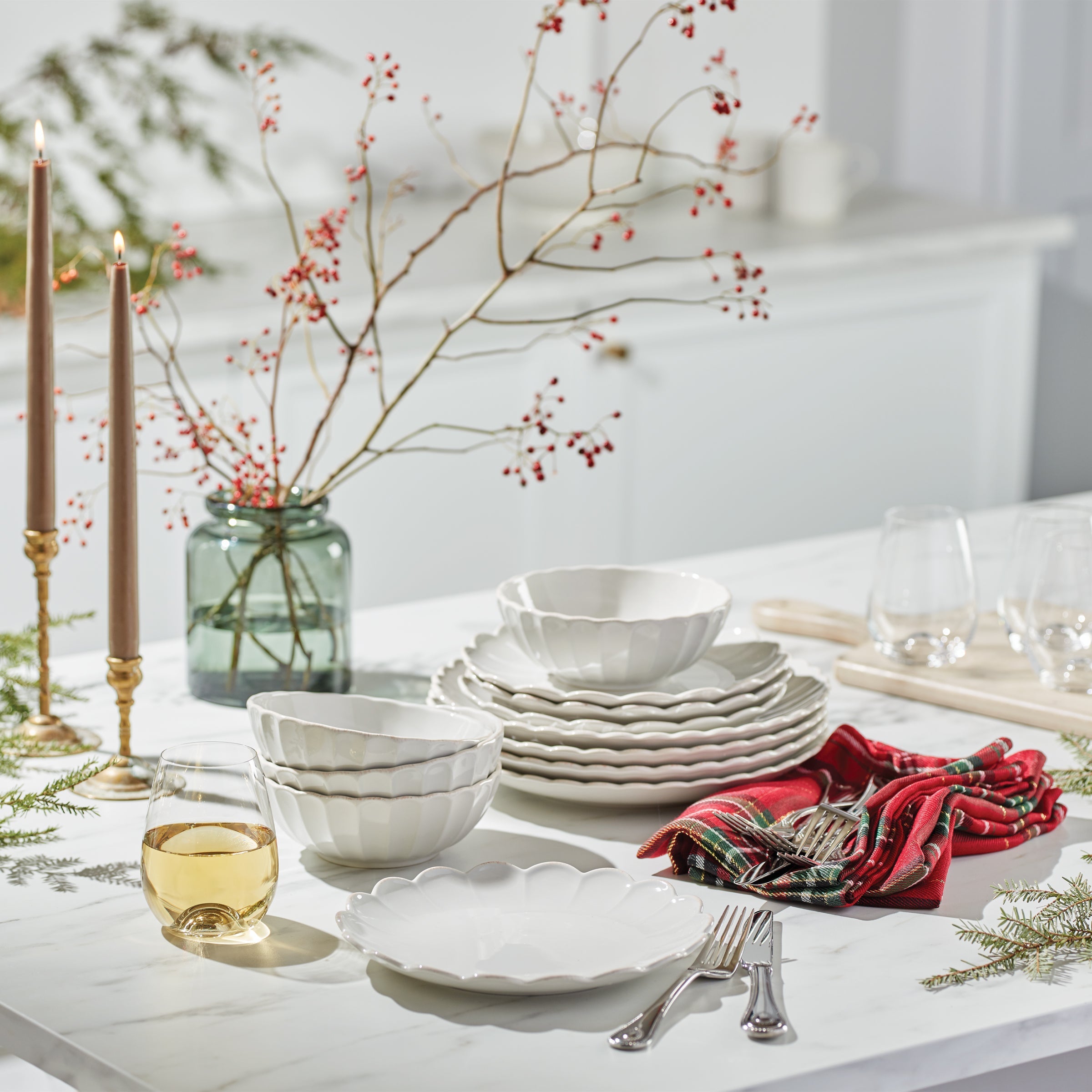 French Perle Scallop 12-Piece Dinnerware Set - Image 12