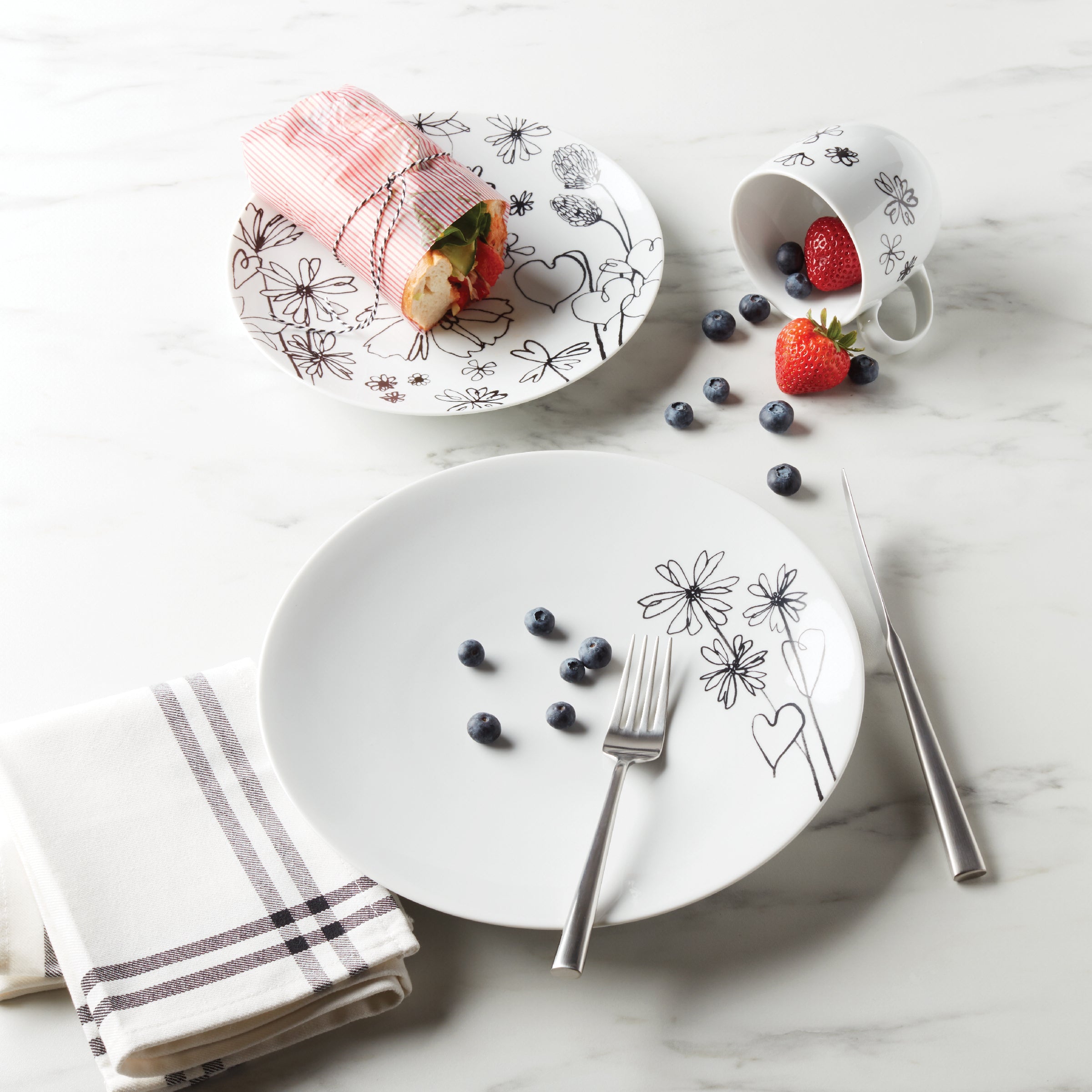 Garden Doodle Accent Plates - Set of 4 - Image 2