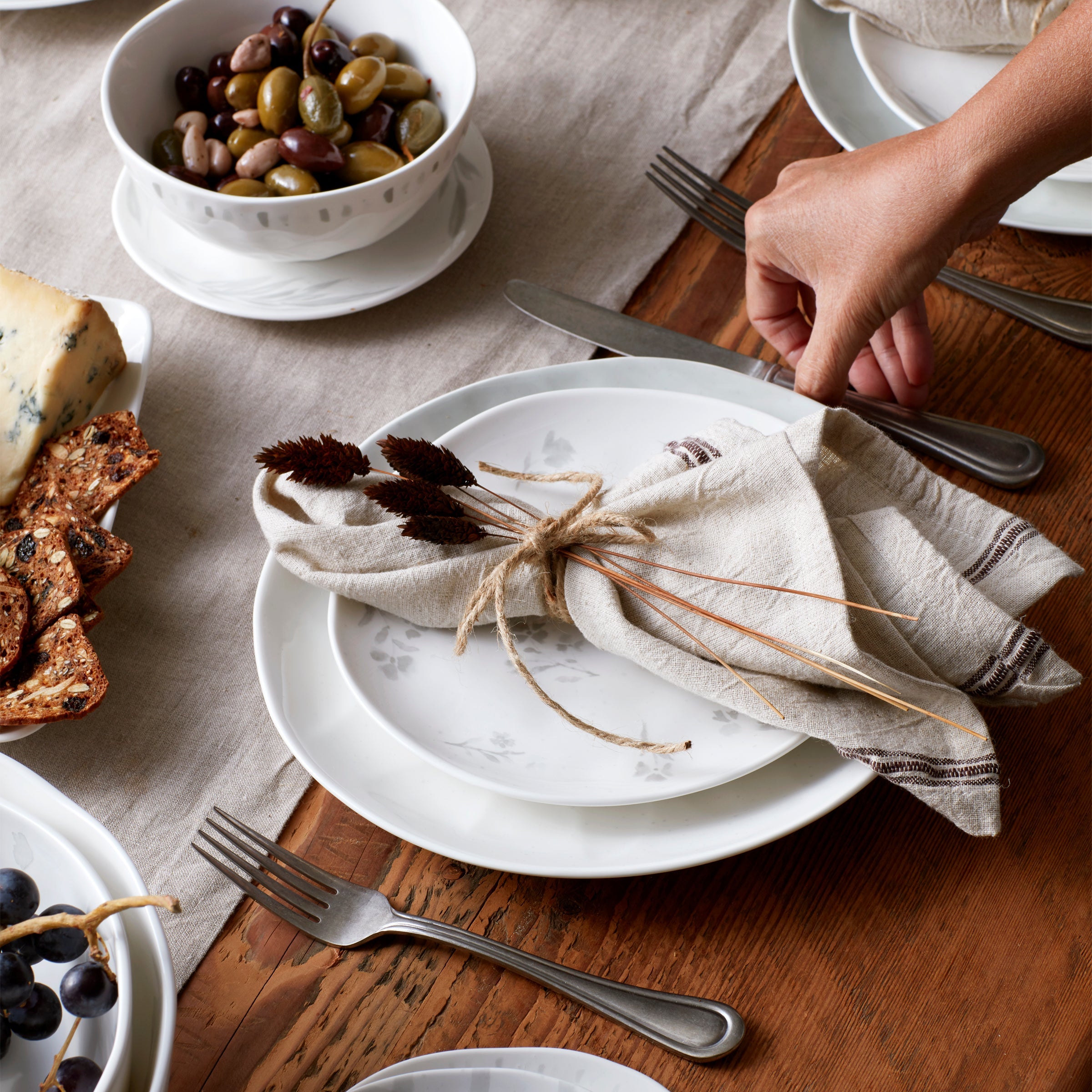 Oyster Bay Dinner Plates - Set of 4 - Image 8