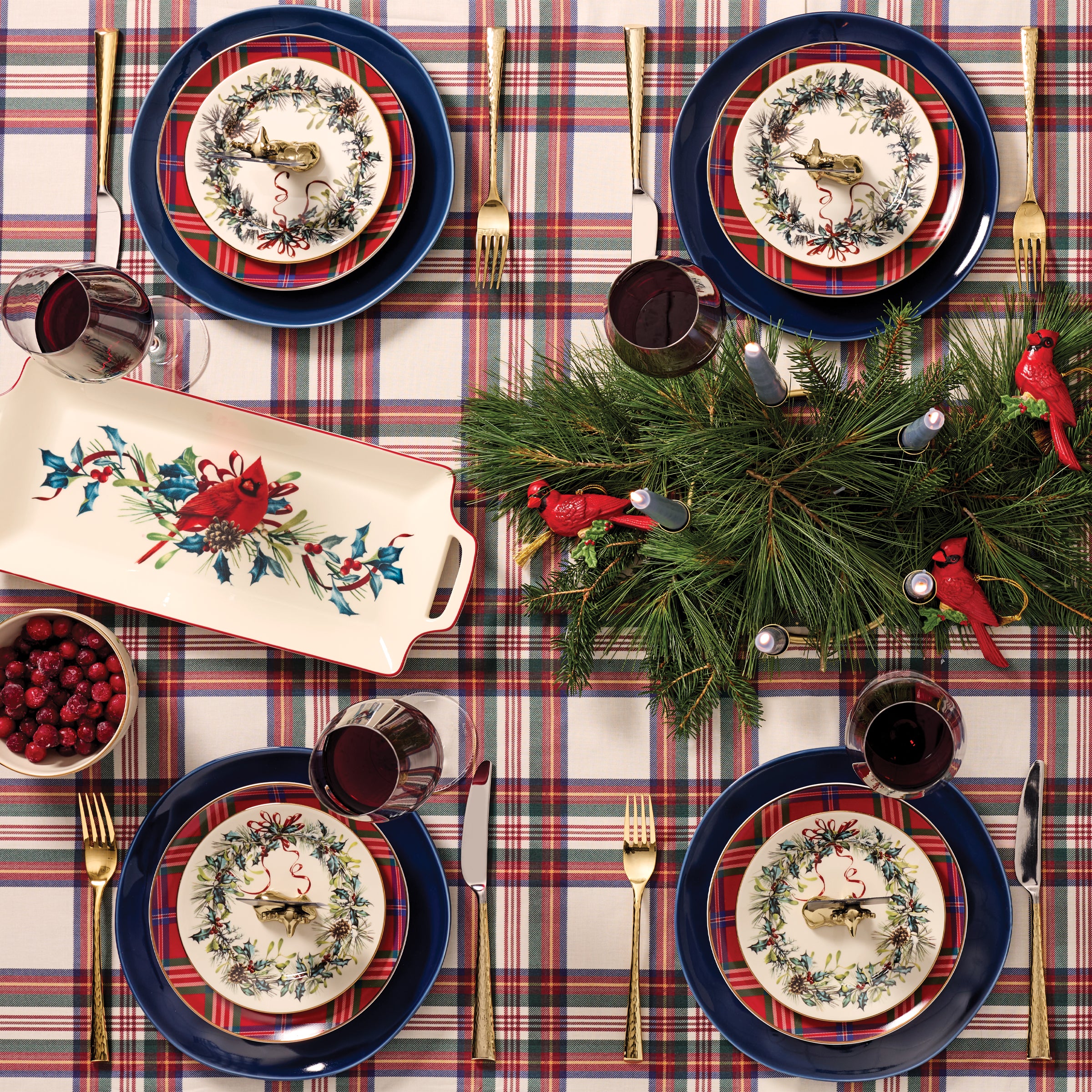 Winter Greetings Dinner Plates - Set of 4 - Image 2