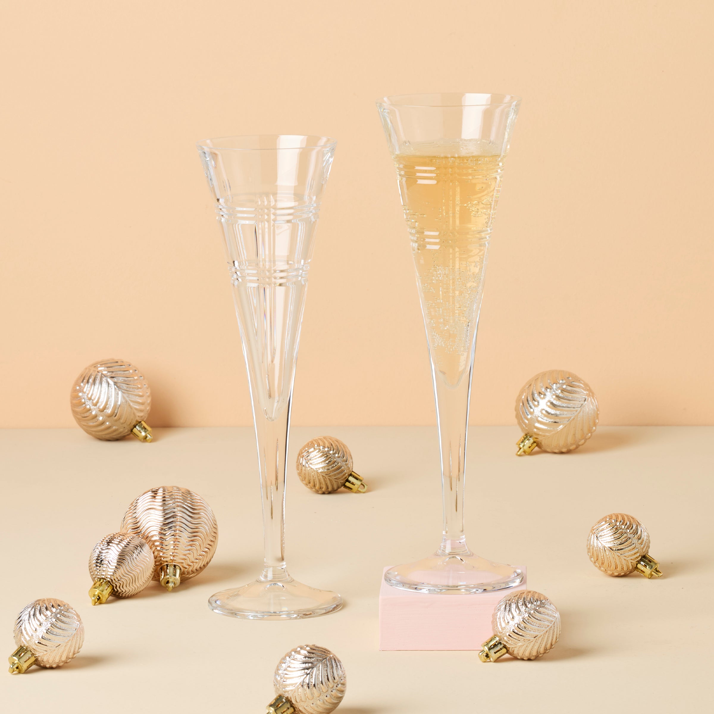 Hudson Toasting Flutes - Set Of 2 - Image 3