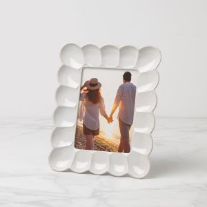 French Perle Scallop 5 x 7 Frame