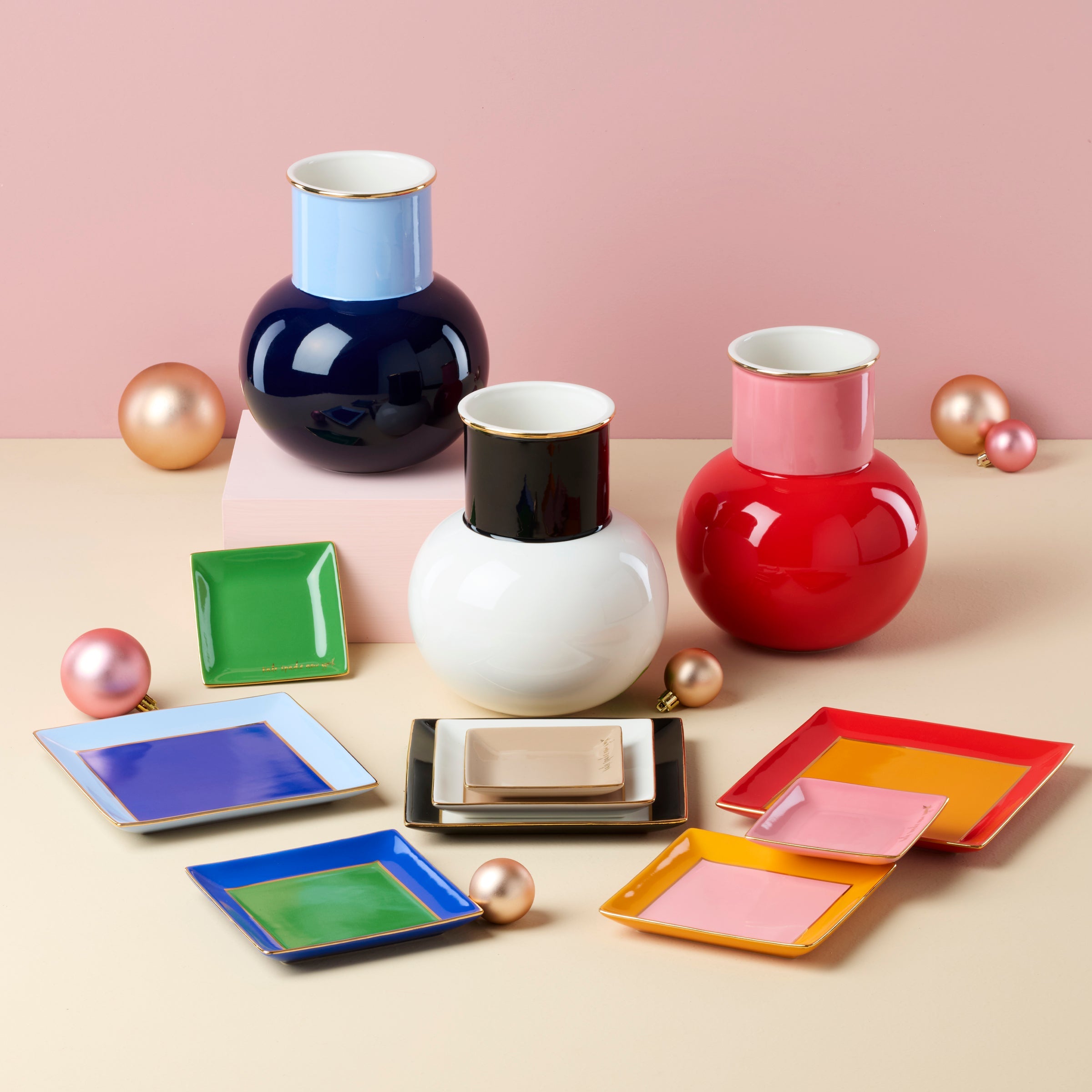 Make It Pop Warm Red 3-Piece Tray Set - Image 3