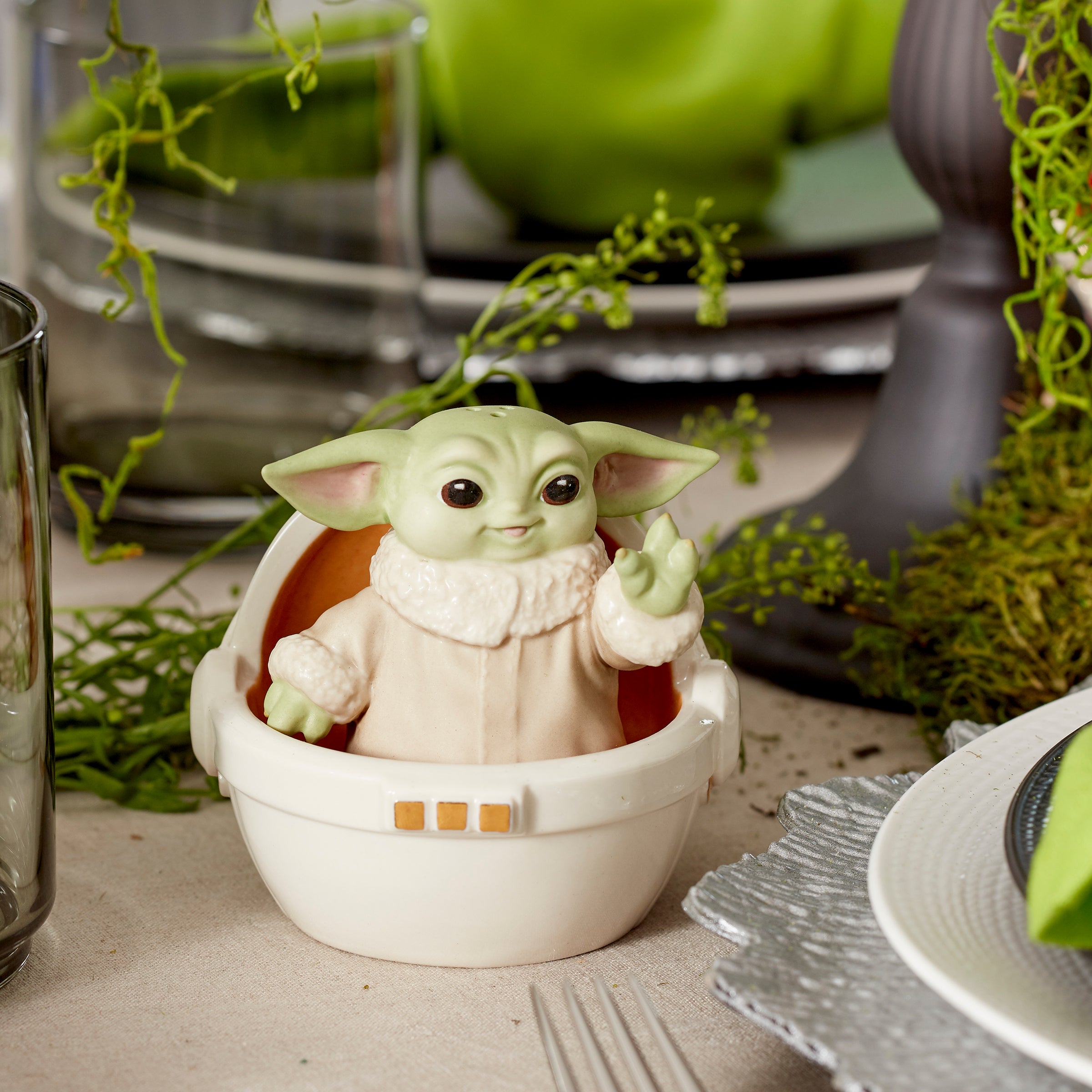 Grogu Figural Salt & Pepper Set - Image 6