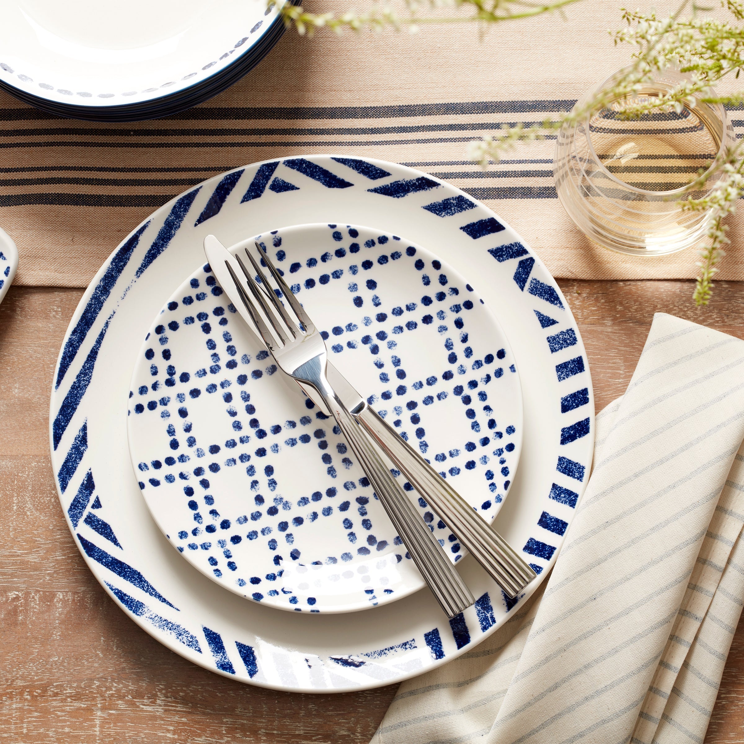 Kennedy 20 Piece Flatware Set - Image 5