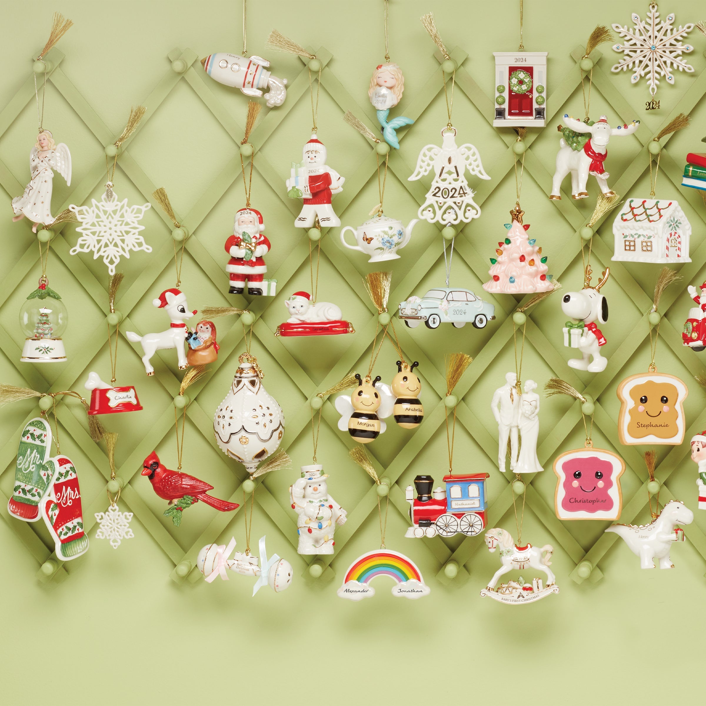 Mr. & Mrs. Mitten Ornaments - Set Of 2 - Image 2