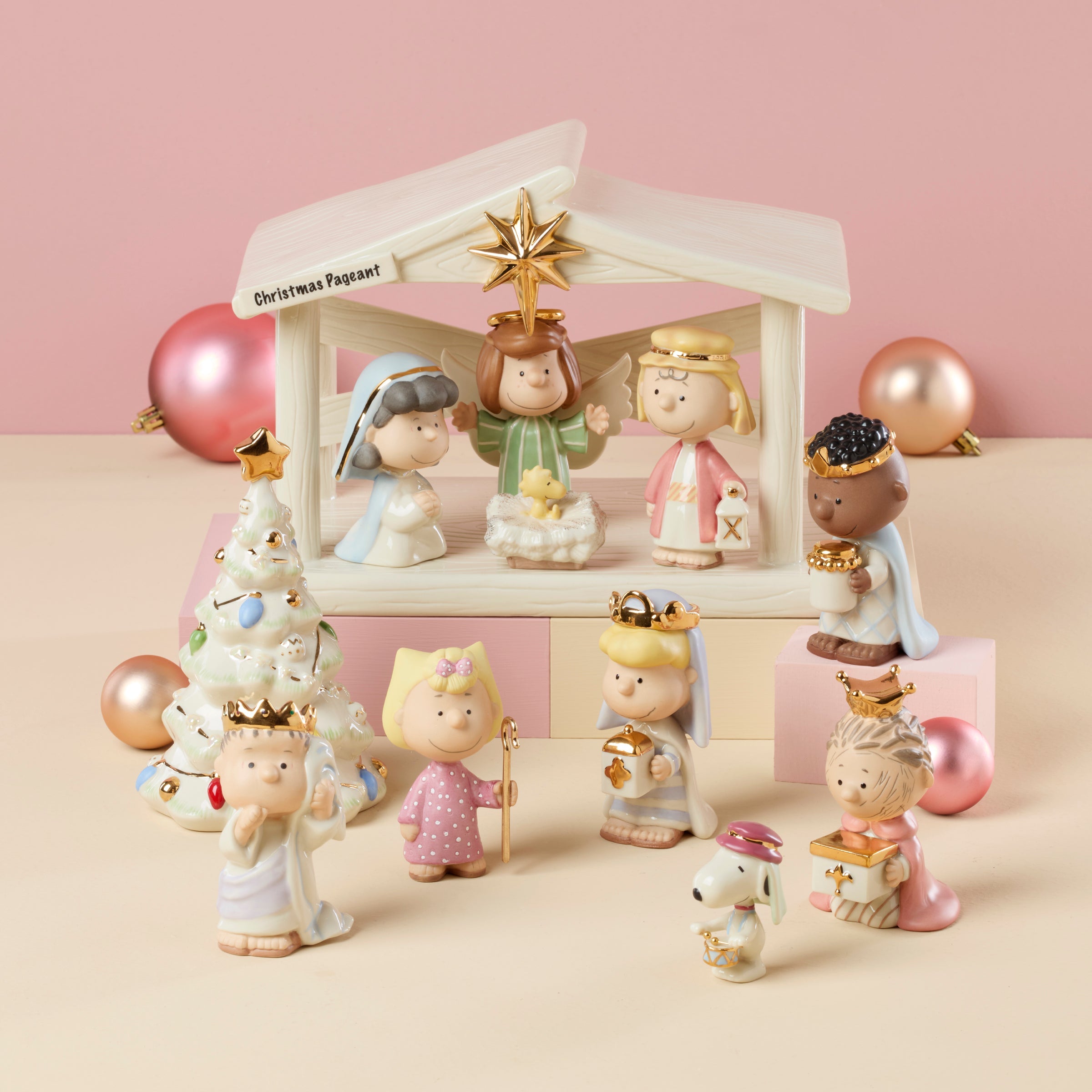 The Peanuts Christmas Pageant 12-Piece Figurine Set - Image 2