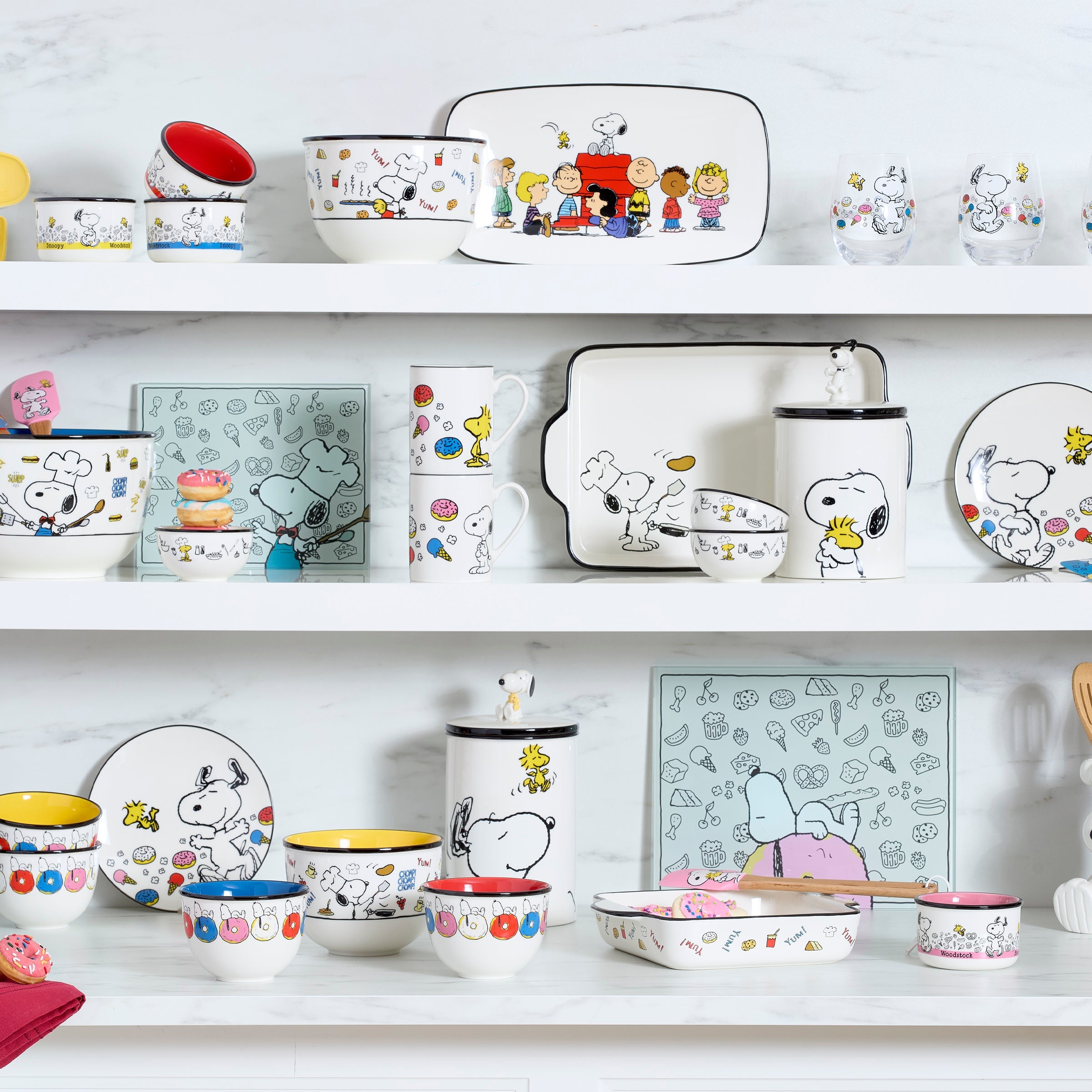 Chef Snoopy Mugs - Set of 4 - Image 3