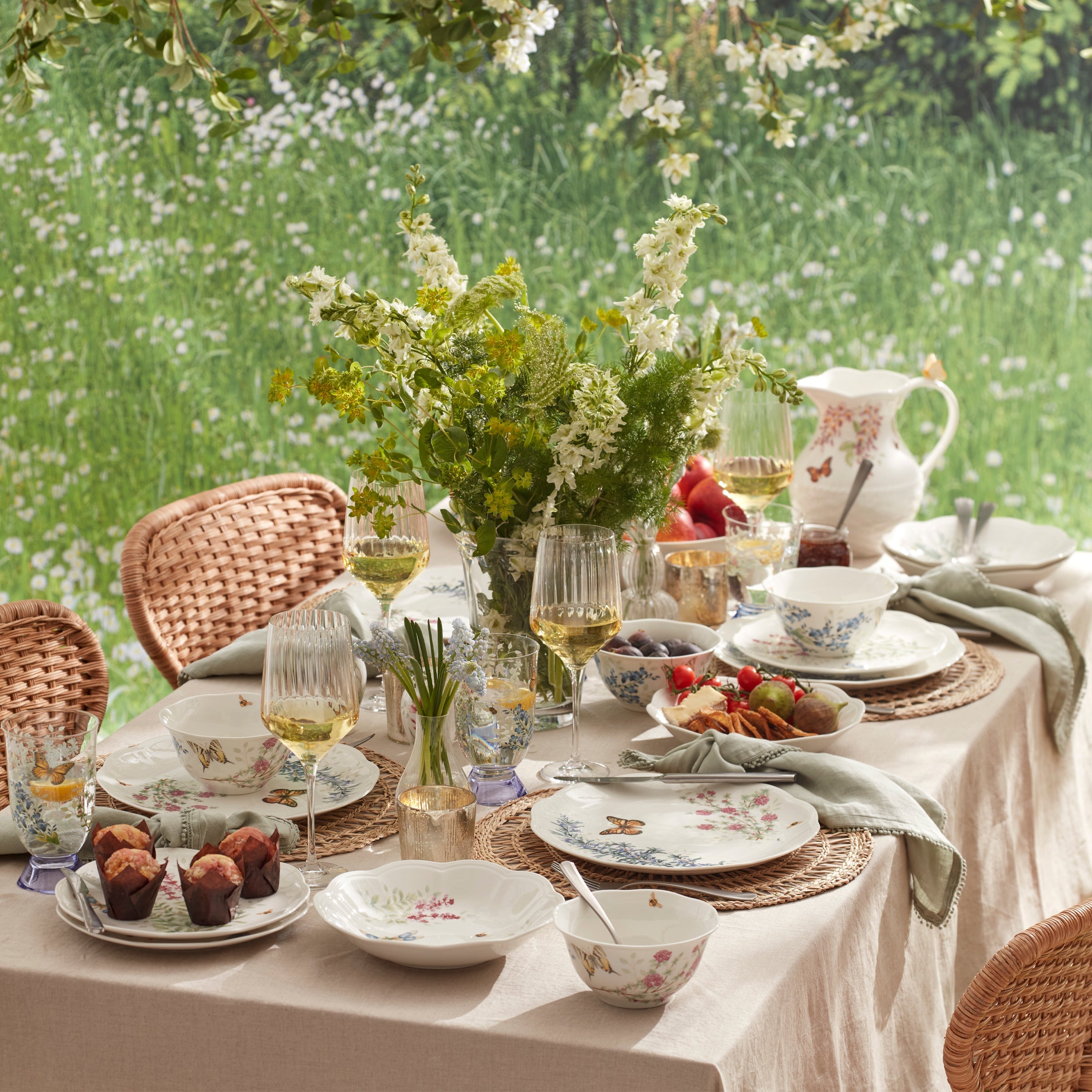 Butterfly Meadow Herbs Accent Plates - Set of 4 - Image 2