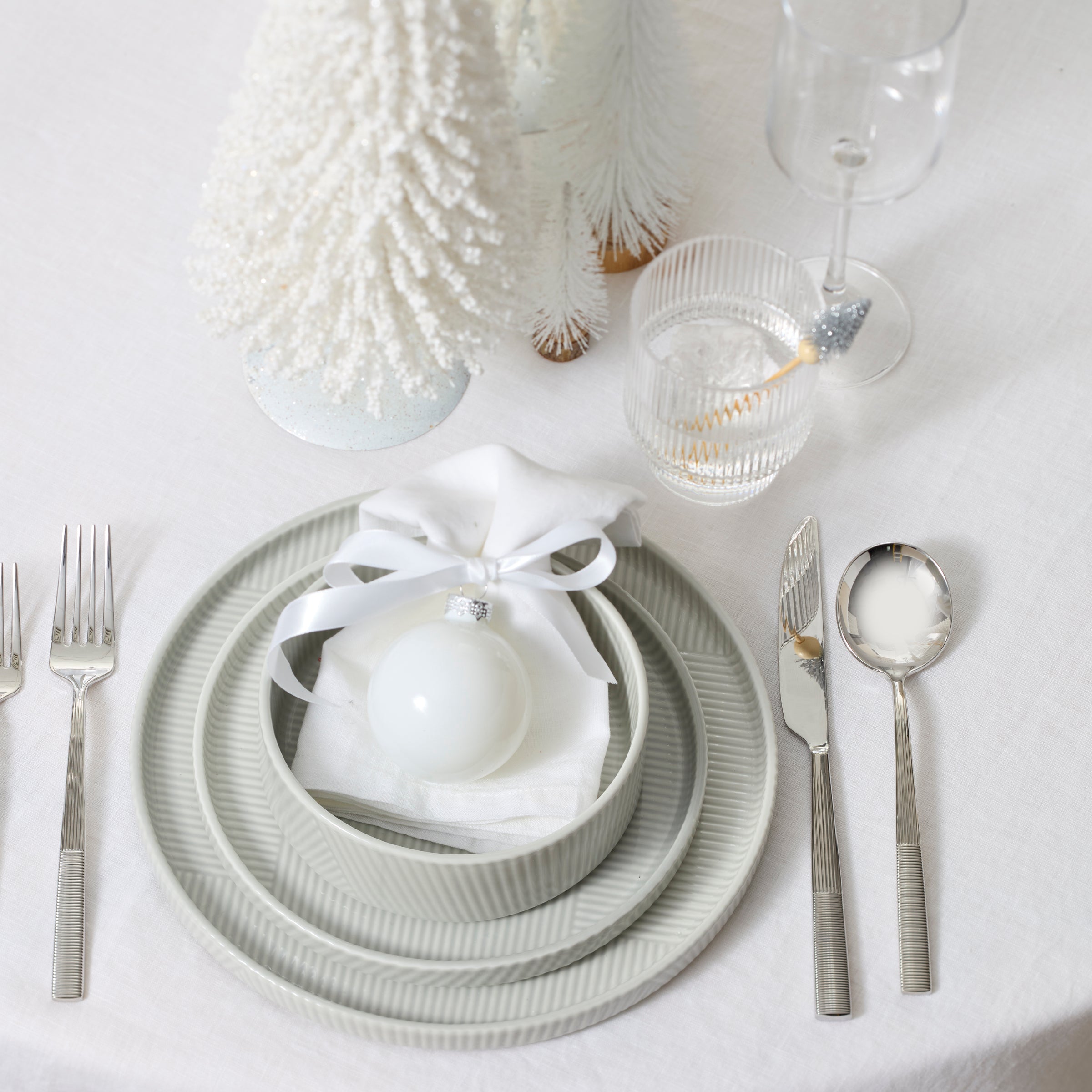 Modulus Mirror 20 Piece Flatware Set - Image 7