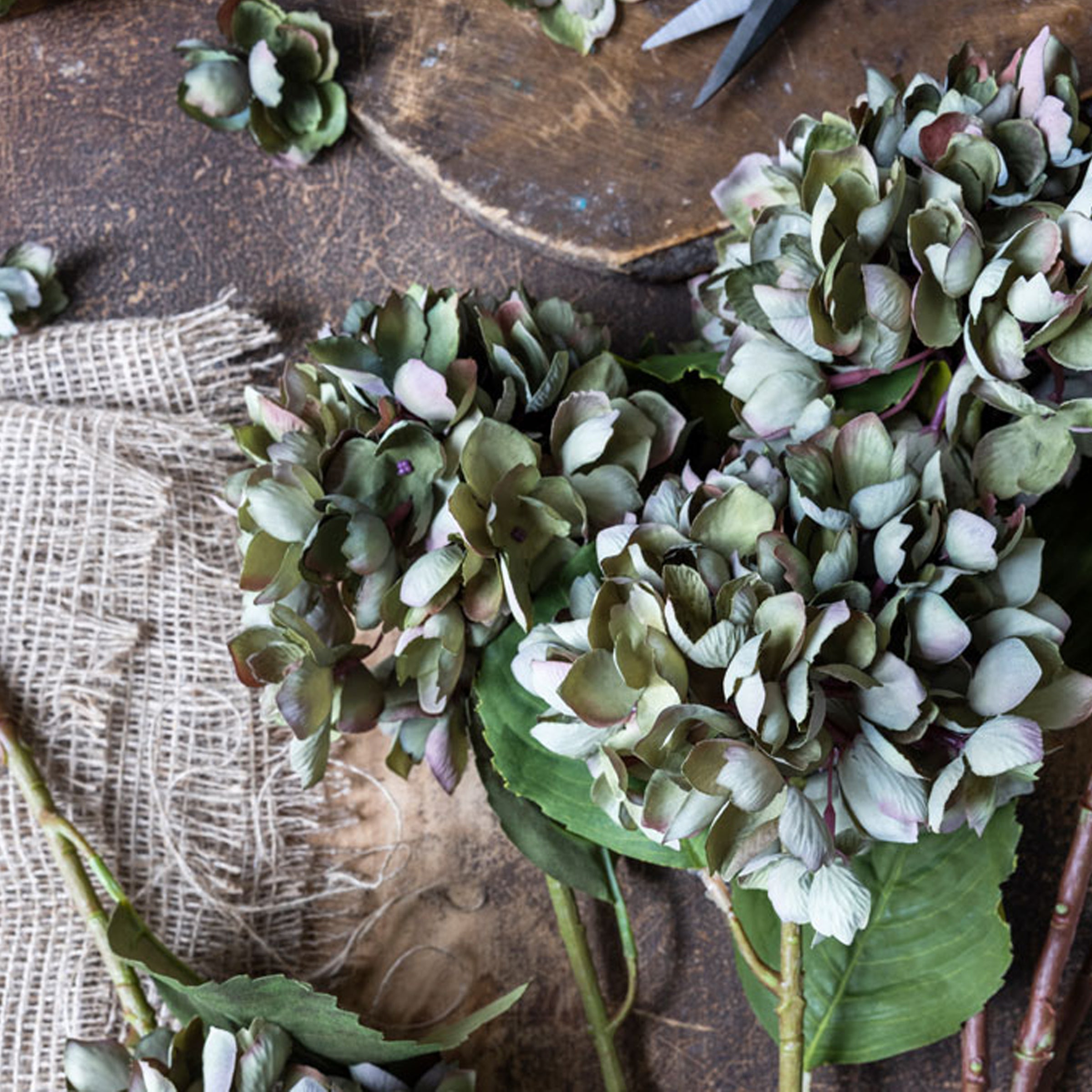 Artificial Hydrangea Stem. Chloris - Image 3