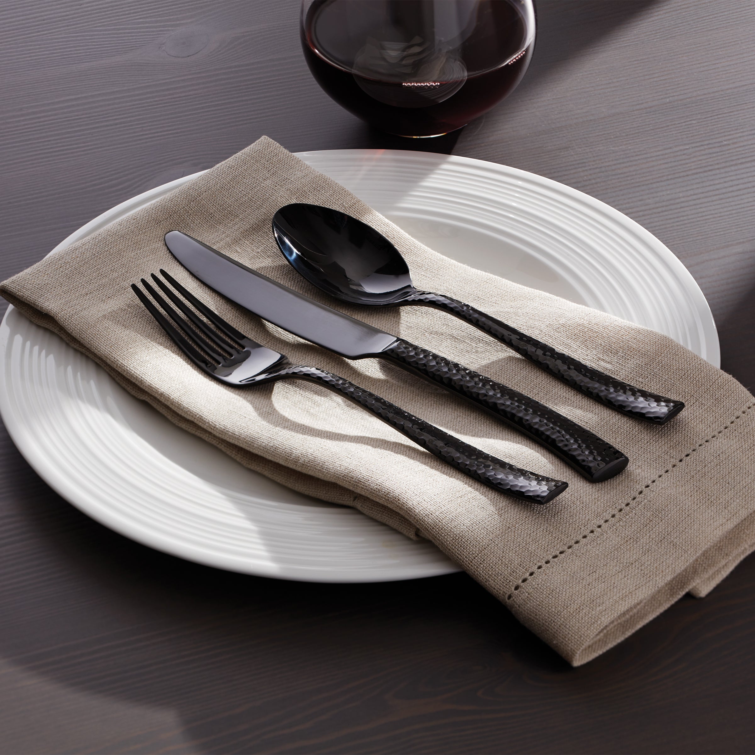 Paris Hammered Gunmetal Titanium 20 Piece Flatware Set - Image 2