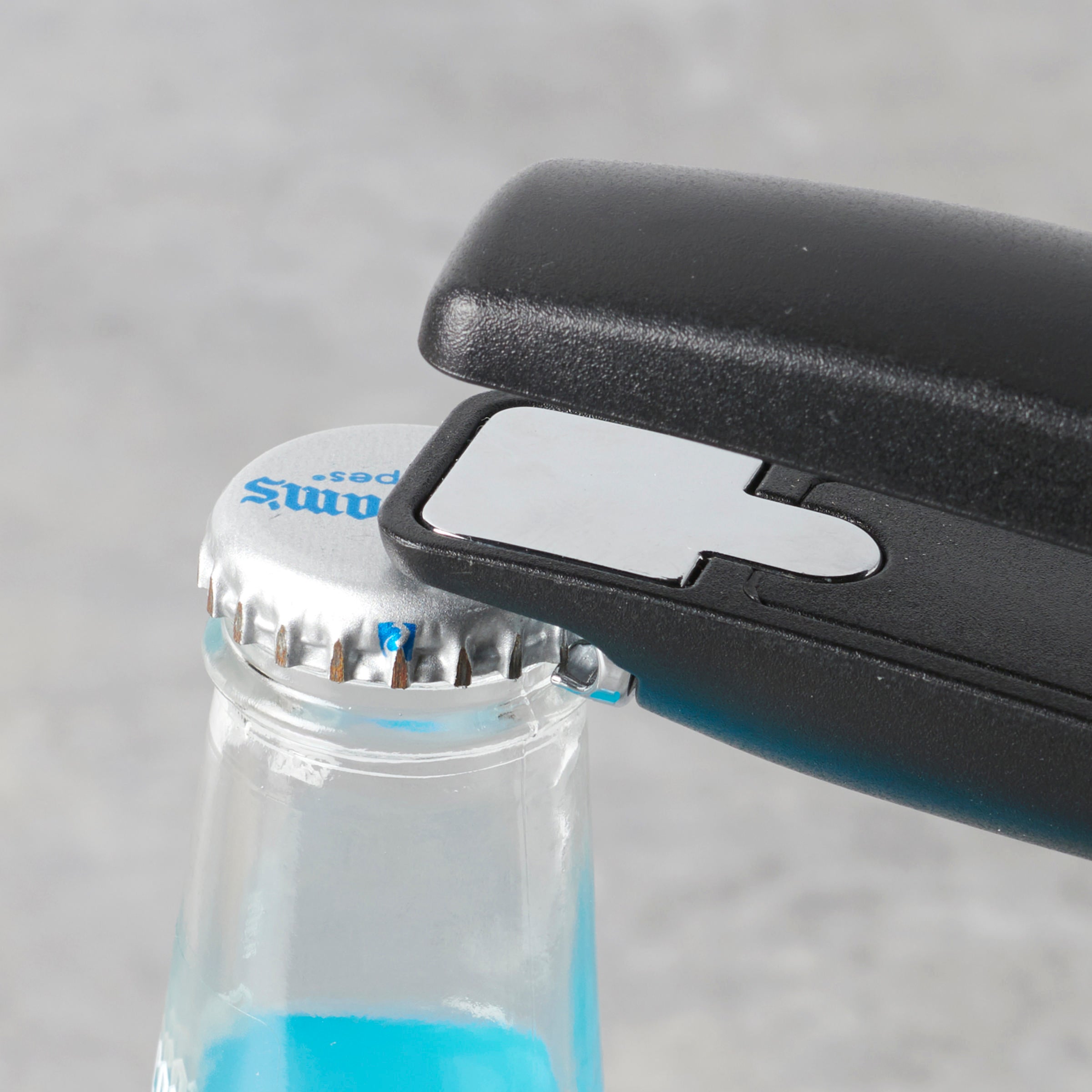 Elite Gadgets 3-In-1 Safety Cut Can Opener - Image 3