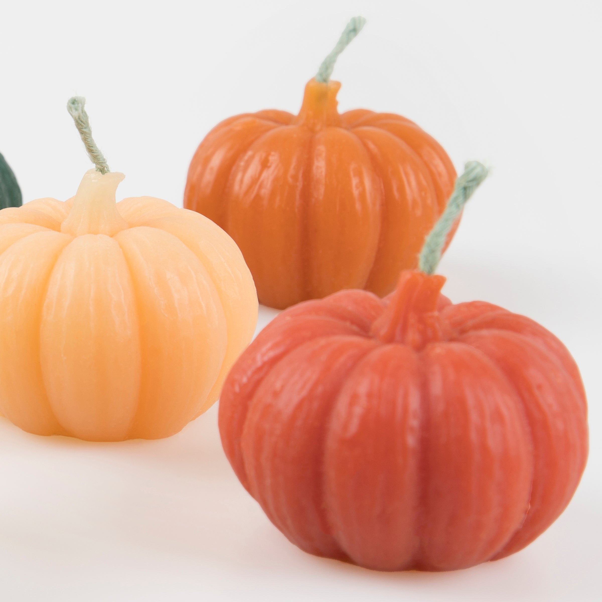 Mini Rainbow Pumpkin Candles. Set of 6 - Image 4