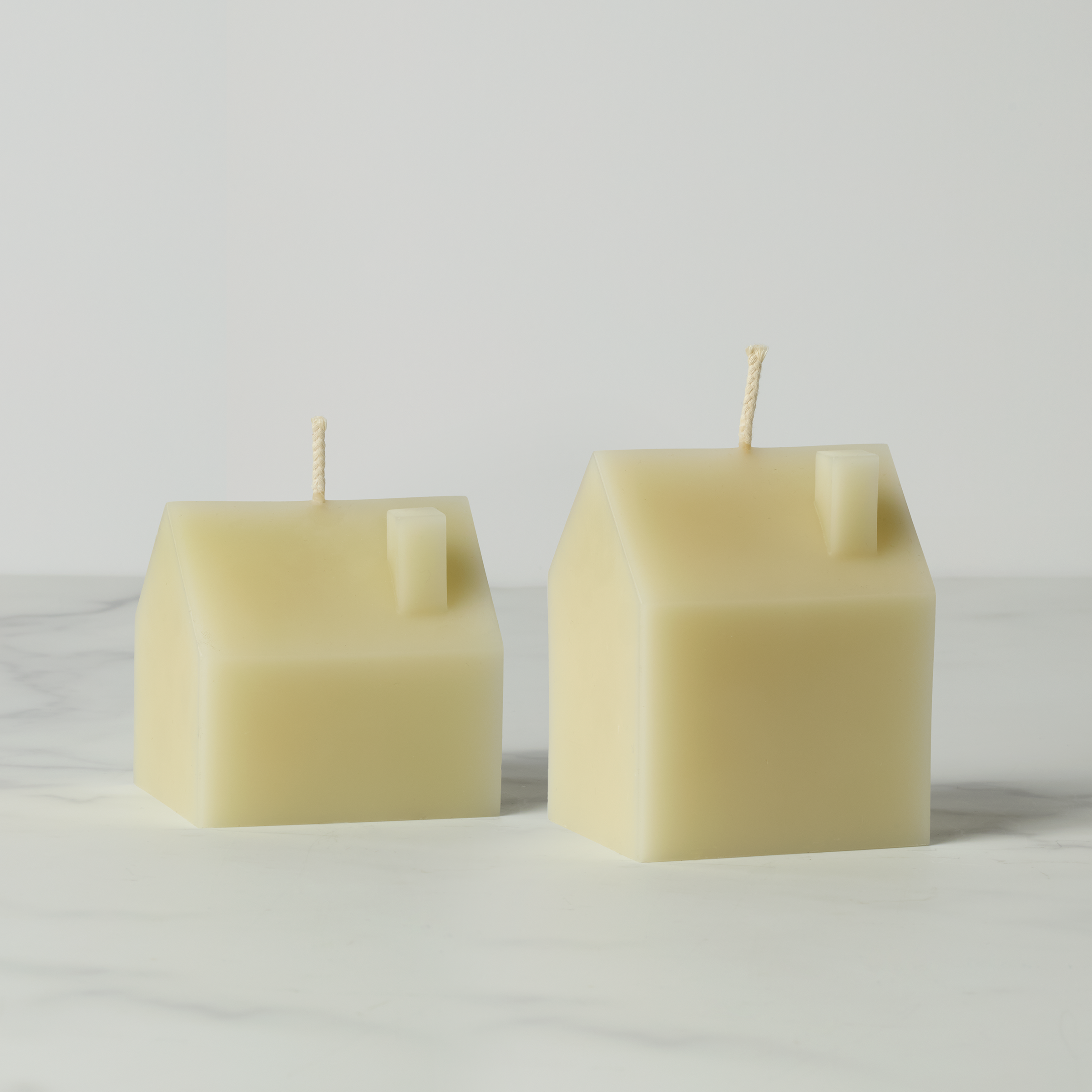 Iconic Small House Candle - Cream - Image 4