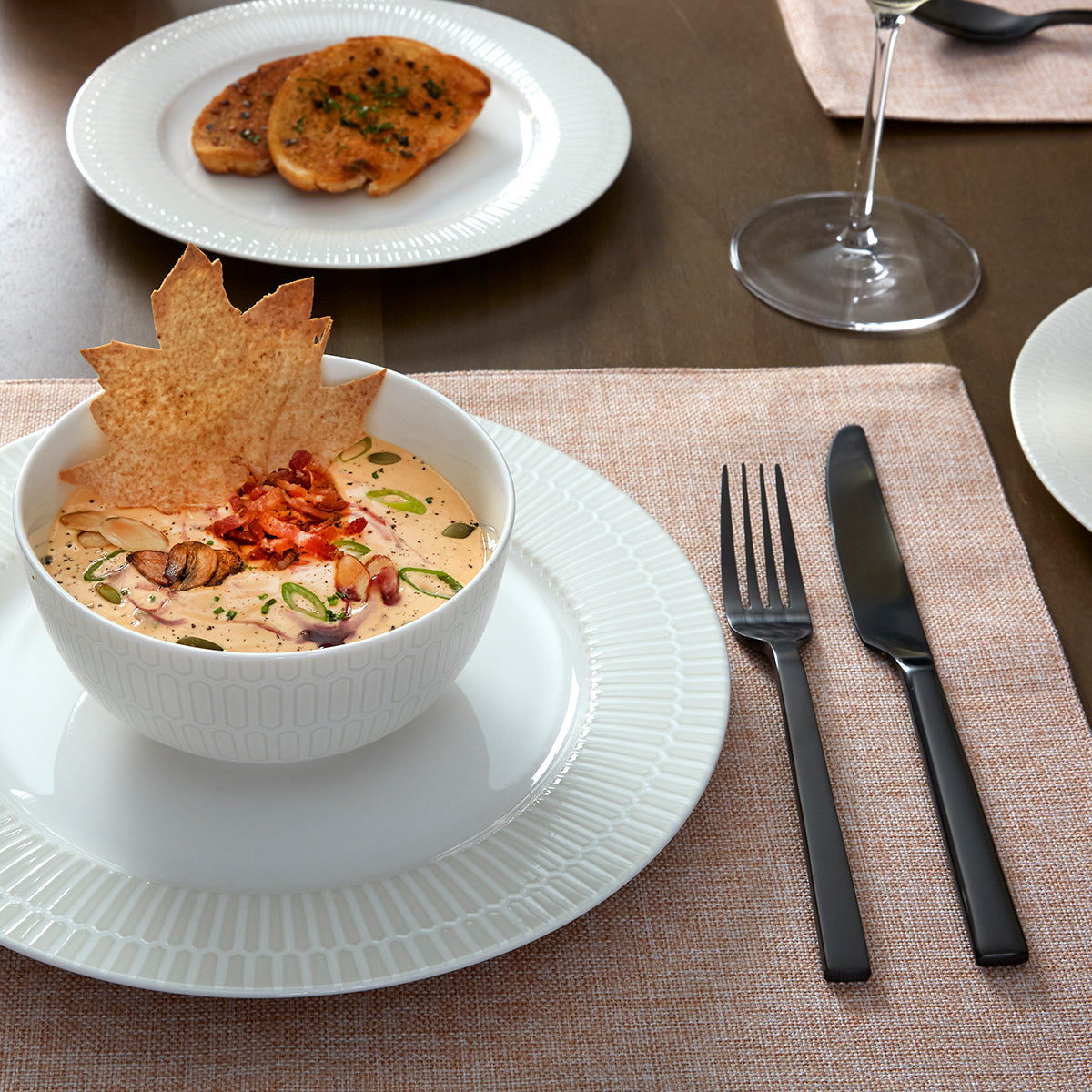 Chefs Table Midnight Matte 20 Piece Flatware Set - Image 6